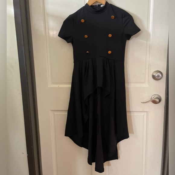 Shein Girls High Low Top With Front Golden Buttons - Picture 2 of 8